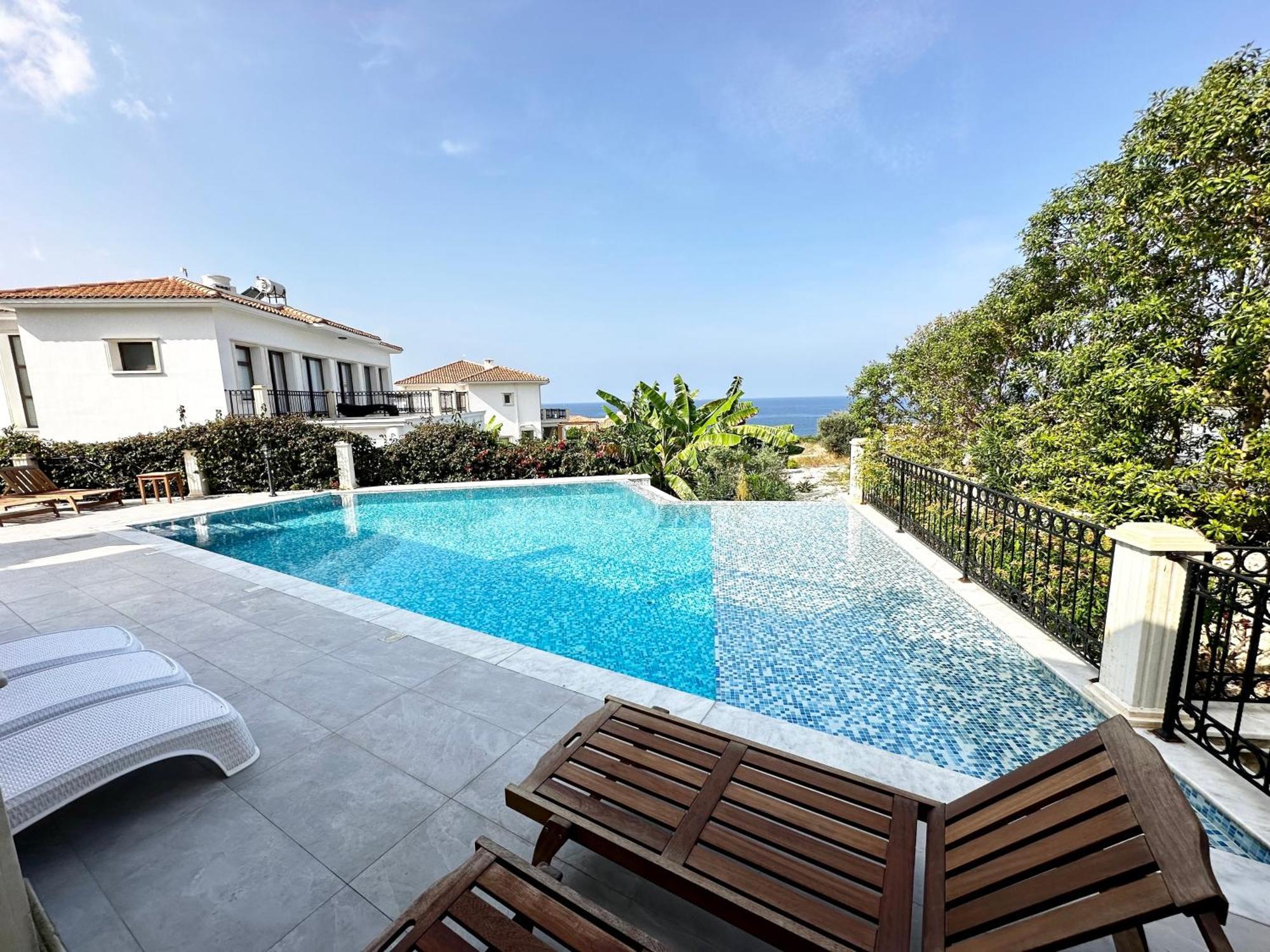 Carrington Holidays Kyrenia (Northern Cyprus) Exterior foto